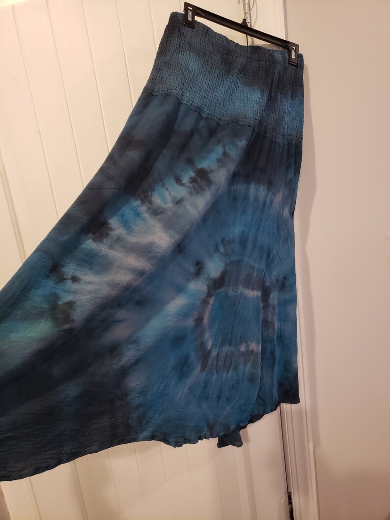 long gauze skirt, tie dye, L, smocked waist, with slit image 4