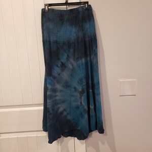 long gauze skirt, tie dye, L, smocked waist, with slit image 7