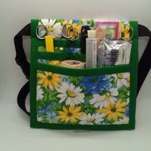 Daisy field print,nurse Organizer Bag with Belt,6 pocket Vet Tech Hip Pack, Nurse tool pack, Art Marker Pouch, RN Scrub Pocket,utility bag