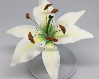 3 Lilies Gumpaste Sugarpaste