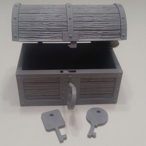 Pirate&#39;s treasure chest storage box with working lock and keys, 3D printed PLA