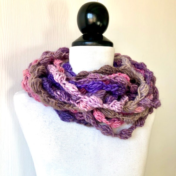 Chain necklace, Modern scarf, Snood