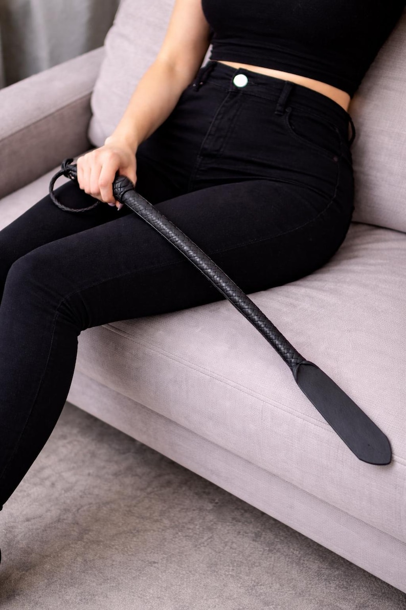Leather Stinger Whip - Kinky BDSM Tongue Whip, Light to Medium Impact: 57cm / 22 inches image 2
