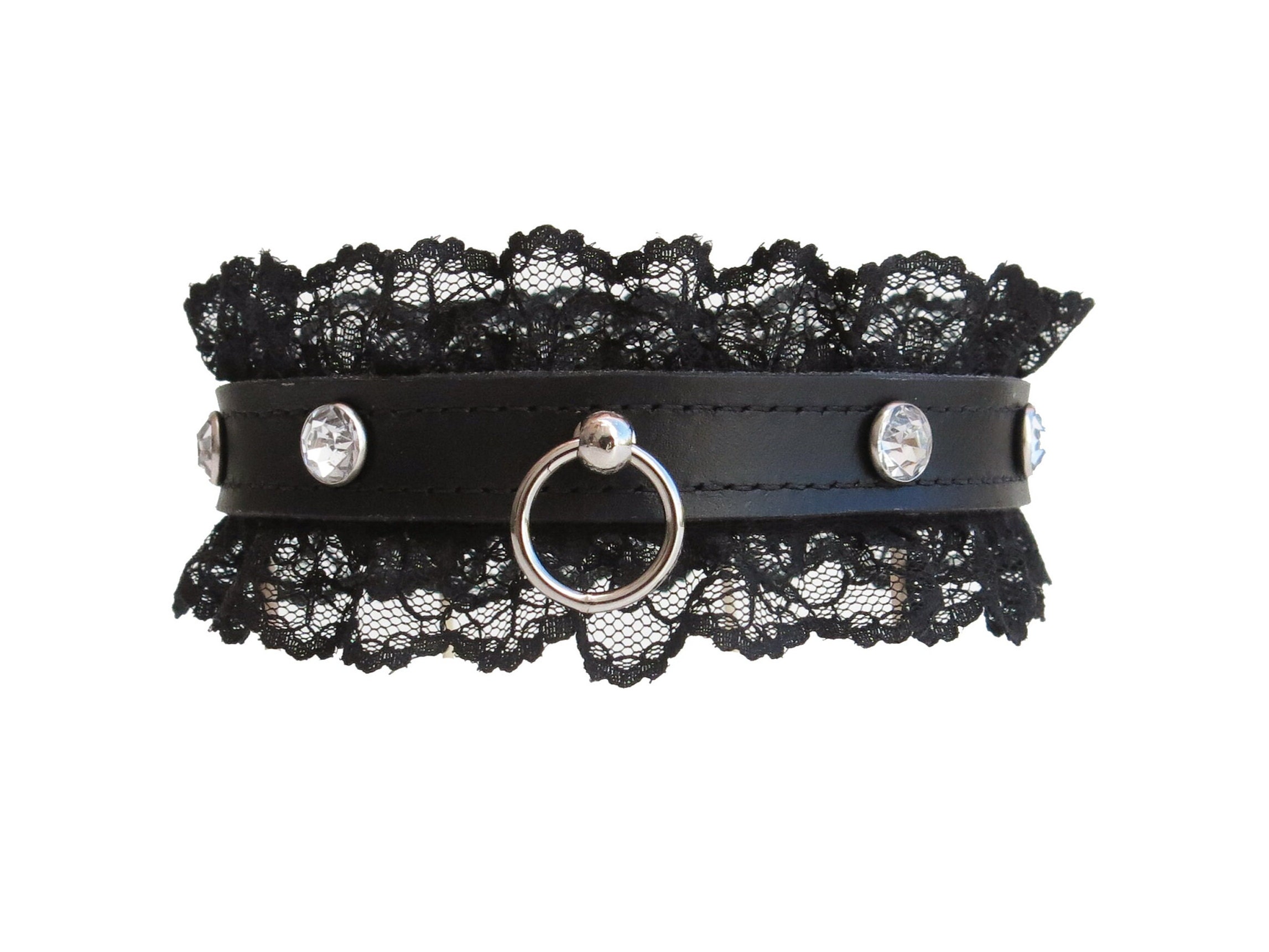 Collana girocollo Lolita in pelle bianca con rosa rosa e volant - Italia