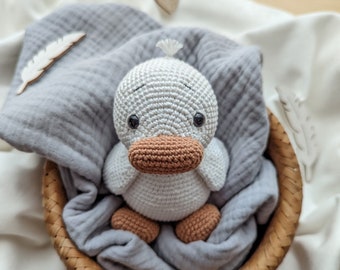 Häkelanleitung Amigurumi Ente Emmi (Deutsch, English) Crochet Pattern Duck Duckling Emmi