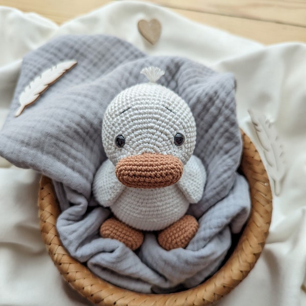 Häkelanleitung Amigurumi Ente Emmi (Deutsch, English) Crochet Pattern Duck Duckling Emmi