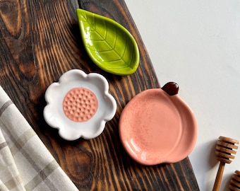Peach Fuzz Set of Small Spoon Rest, Handmade Kitchen Utensils, Ceramic Spoon Holder, Kitchen Gifts for Nature Lover, Spring Birthday Gifts