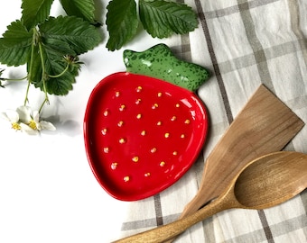 Strawberry Spoon Rest, Handmade Ceramic Spoon Holder, Unique Spoon Rest for Stove Top, Nature Lover Gift,  Bday Gift for Home, Gift for Mom