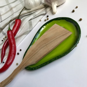Avocado Small Plate, Unique Spoon Rest, Handmade Ceramic Spoon Holder, Cute Gift for Avocado Kitchen, Gift for Vegan, Gift for Avocado Lover image 6