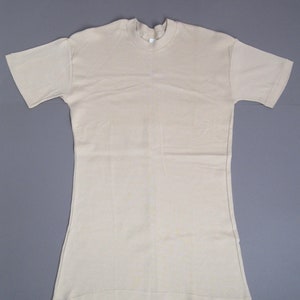 Vintage 80s Beige T-Shirt Single Stitch Made in USA 1980s T-Shirt