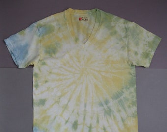 Vintage 90s Hanes Multicolor Tie Dye T-Shirt Single Stitch 1990s T-Shirt