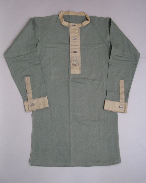 トップス Hungarian Army Linen Sleeping Shirt DEAD STOCK】Hungarian Army Linen Sleeping Shirts V-neck