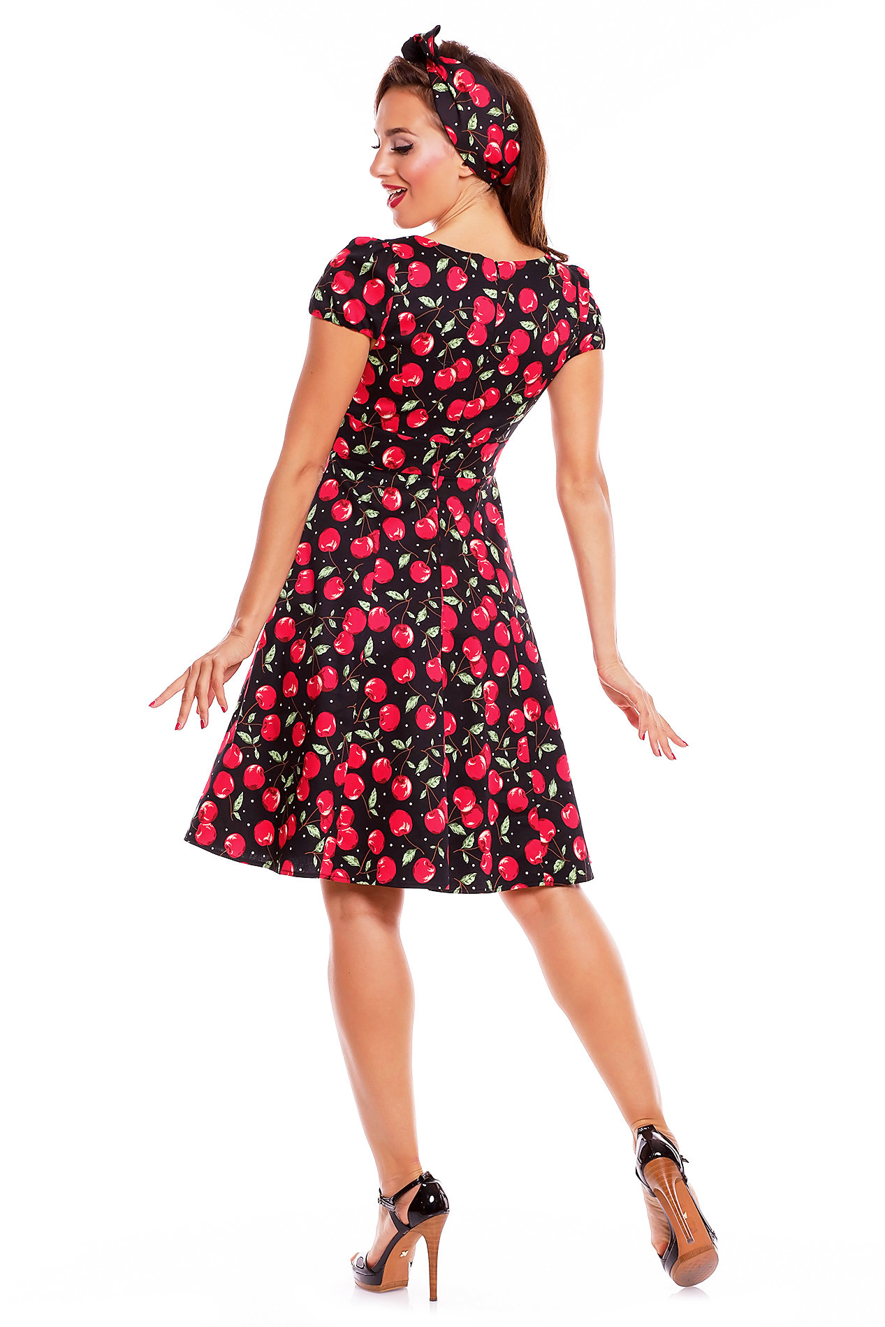Vestido estilo años 50 con estampado de cerezas de inspiración -  España