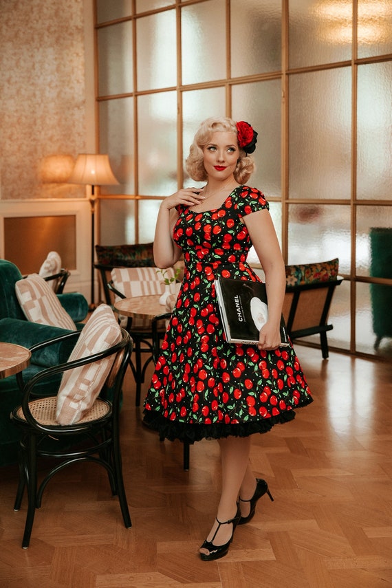 Vestido estilo años 50 con estampado de cerezas de inspiración -  España