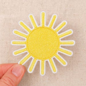 Sunshine Patch/Iron-On Patch/Sew-on Applique for Tote Bag/Backpack/Clothing/Beach Vibe Patch/Beach Adventure/Tropical Patch/Ocean Wave Patch