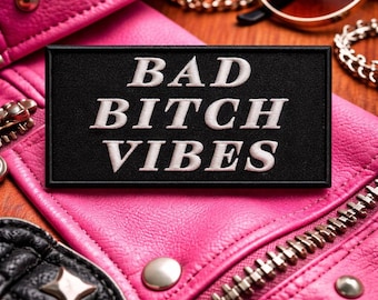 Toppa Ricamata People Say I Have A Bad Attitude, Termoadesiva 10x3,8 Cm - 5