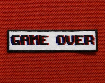 Naszywka Game Over/Naszywka Glitch/Naszywka do prasowania/Konsola do gier wideo/Nostalgia lat 90./Prezent w stylu retro vintage/Haftowana aplikacja do naszycia na odzież