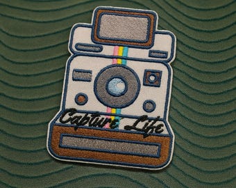 Retro Polaroid Camera Patch/Iron-On Patch//Vintage Gift/Capture Life Memories/Embroidered Sew-On Applique for Jackets, Clothing, Backpack