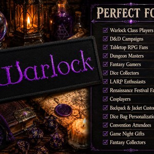 K&ouml;nnte beinhalten: Ein rechteckiger, schwarzer Aufn&auml;her mit dem Wort Warlock in violettem Garn. Rechts daneben befindet sich eine Liste mit der &Uuml;berschrift PERFECT FOR, die Warlock Class Players, D&D Campaigns, Tabletop RPG Fans und Dungeon Masters enth&auml;lt.