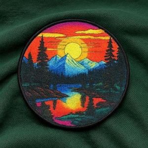 Mountain Patch/Iron-on Patch/Sew-on Applique for Jackets, Clothing, Backpack, Nature Badge, Camping Patch, Hiking, Forest, Lakes & Rivers