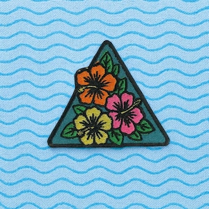 Hibiscus Flower Trio Patch/Iron-on Applique/Hawaiian Classic in a Triangle Badge/Embroidered Sew-On for Tote Bag, Backpack/Beach Vibes