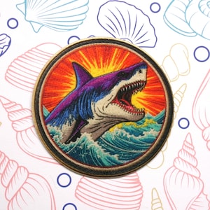 Jaws Inspired Great White Shark Patch – Ocean Predator Applique Iron-On Badge for Backpacks & Jackets, Marine Lovers, Carcharodon Carcharias