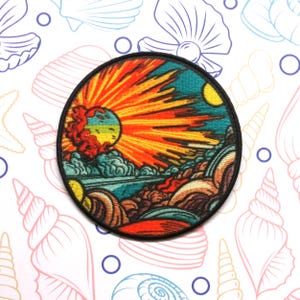 Alien Planet Patch Iron-on/Sew-on Applique for Vest Jacket Clothing Backpack, Sci-Fi Custom Patch, Strange Worlds, Retro, Space Explorer