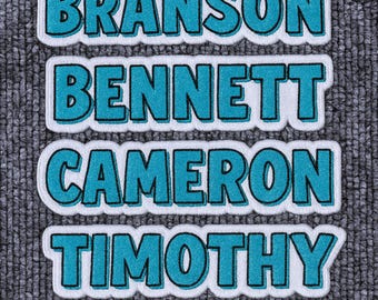 Toppa con nome ricamata personalizzata - Toppa con testo personalizzato / Toppa con nome colorata da stirare o cucire / Per vestiti, uniformi, borse