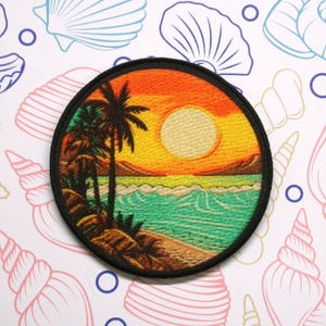 Tropical Sunrise Patch – Ocean Waves and Palm Trees Badge for Beach Gear & Travel Bags, Surf Patch, Coastal Sunrise, Beach Patch, Outdoors