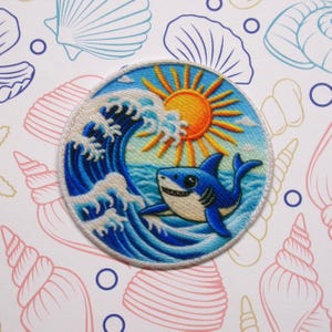 Cute Shark Patch – Smiling Shark with Ocean Waves Iron-On Applique for Backpacks & Tote Bags, Ocean Sea Life Souvenir Badge for Kids