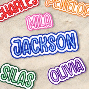 Individuell gestickter Namensaufnäher - Personalisierte Textpatches | Bunter Name Patch Bügelbild oder Aufnäher | Für Kleidung, Uniformen, Taschen