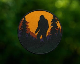 Bigfoot Patch/Iron-On Patch/Paranormal Badge/Cryptid Creatures/Myths & Legends/Sasquatch Gifts/Sew-on Applique for Vest/Jacket Clothing