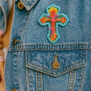 Christian Cross Patch/Iron-on Patch/Religious Faith/Bible Gift/Inspirational Crafts/Sew-on Applique for Clothing Vest/Jacket Hats Backpack