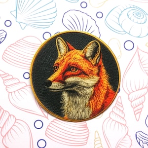 Red Fox Patch Iron-on/Sew-on Applique for Vest Jacket Clothing, Wild Animal Badge, National Parks, Nature Mountain Souvenir, Hiking, Camping