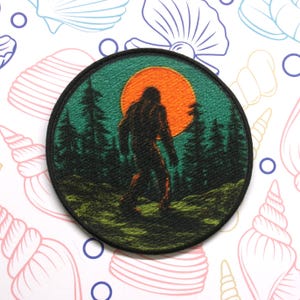 Bigfoot Patch Iron-on/Sew-on Applique for Vest Jacket Clothing, Custom Paranormal Badge, Cryptid Myths Badge, Sasquatch Legend, Mountains