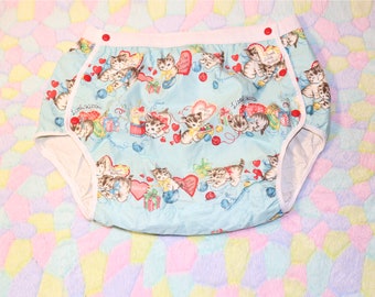 Retro Kitty Diaper Cover: Lace Trim, Size M