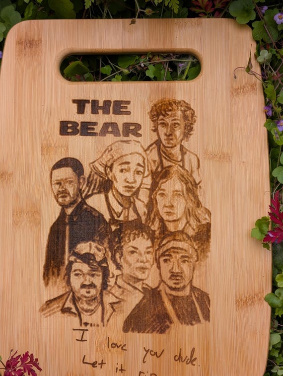 The Bear the Serie inspiriert graviertes Bambus Schneidebrett / Yes Chef /  Geschenk / Hulu - Etsy.de