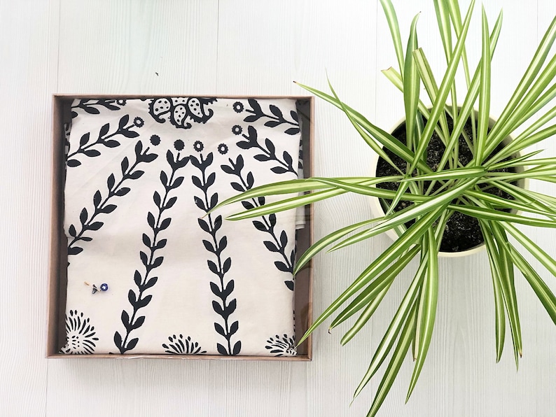 Floral Round Tablecloth: Turkish Hand Block Printed Cotton Table Cover (63'') image 5