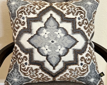 One Designer Beautiful Throw Pillow Cover in Crompton Linen with Invisible zipper Home decoration made in USA 22x22 20x20 18x18