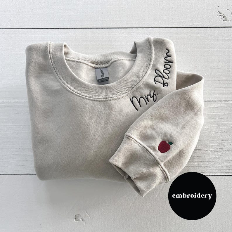 Geborduurd lerarensweater, gepersonaliseerd leraarscadeau, aangepast geborduurd sweatshirt, cadeau voor docent, aangepaste trui Apple Sleeve afbeelding 1