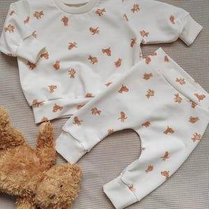 Conjunto de osito de peluche para bebé niño, conjunto para bebé niño, pantalones para bebé, harems para bebé, jersey para bebé niño, ropa de bebé hecha a mano, colores neutros, baby shower