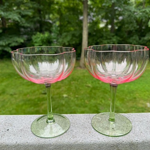Beautiful Anthropologie Green & Pink Set of 2 Flower Morro Champagne Coupe  Craft Cocktail Glasses - NEW - Etsy