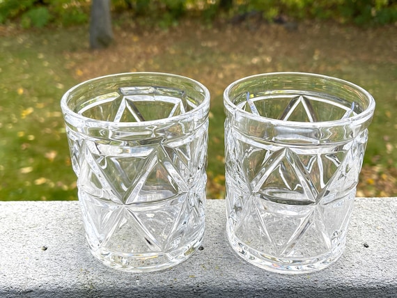 2 Vintage Style Heavy Triangle Diamond Pattern Set 2 Rocks