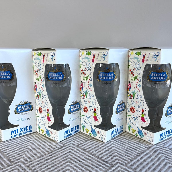 NIB STELLA ARTOIS Beer Mexico Limited Edition Water.org Collector's Set of 4 New Ale Lager Pint Glasses Barware Blue Logo Better World 2019