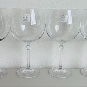 Fifth Avenue Crystal Wine Glasses - Juliet Ballon Style, Set of 4