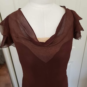 size XS, 1930&#39;s silk crinkle chiffon, fit and flare dress, Chestnut brown. Flutter sleeve, cowl neck day dress, Brought back to life.