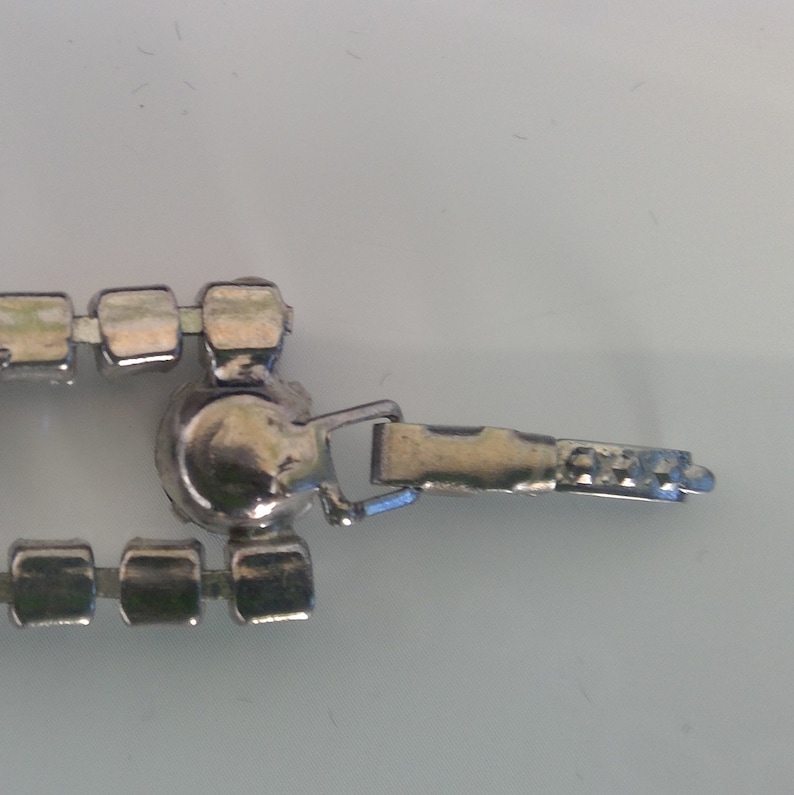 Diamante and glass claw set bracelet