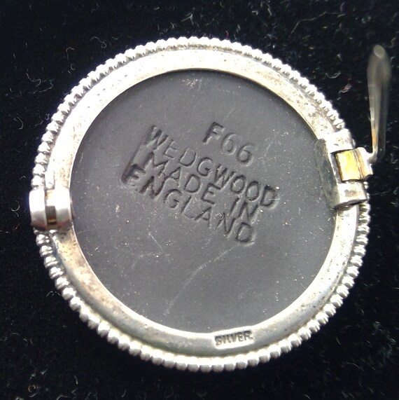 Black Wedgewood Jasper ware cupid in silver frame… - image 3