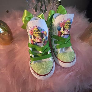 Gepersonaliseerde hoge sneakers met parel bling, meisjes en kinderen | Naam in strassteentjes aanpassen | Geweldig voor communies, feesten en verjaardagen