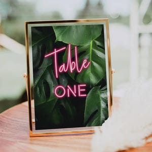 Neon Tropische Tischnummer Vorlage, bearbeitbare grüne Tischnummer, bearbeitbare grüne Tischkarten, Sofort Download, #TW